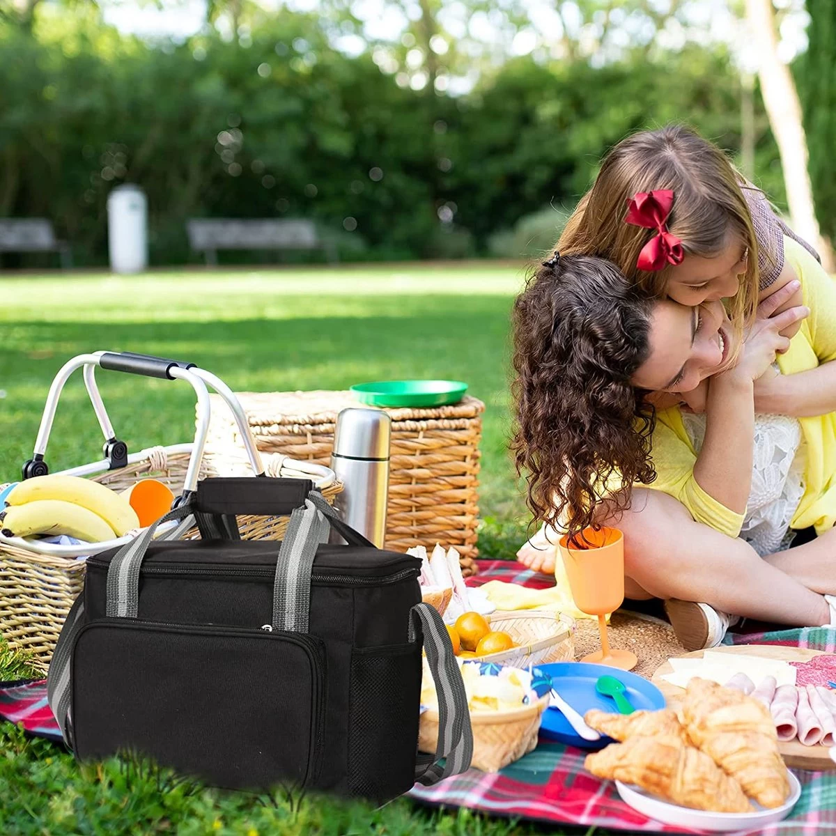 IBright Koeltas Opvouwbaar 15 Liter - 4 Laags Geïsoleerde Lunchtas - Waterdicht - Zwart 4 IBright Koeltas Opvouwbaar 15 Liter - 4 Laags Geïsoleerde Lunchtas - Waterdicht - Zwart - Afbeelding 2