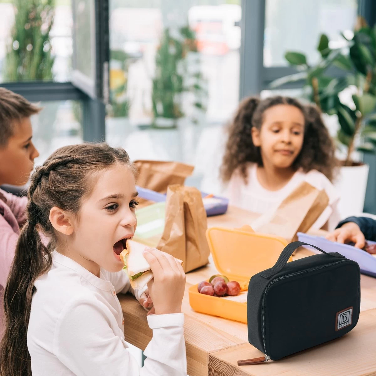 Brisby 4 Laags Geïsoleerde Koeltas - Lunchtas 1.5 Liter - Zwart 6 Brisby 4 Laags Geïsoleerde Koeltas - Lunchtas 1.5 Liter - Zwart - Afbeelding 4