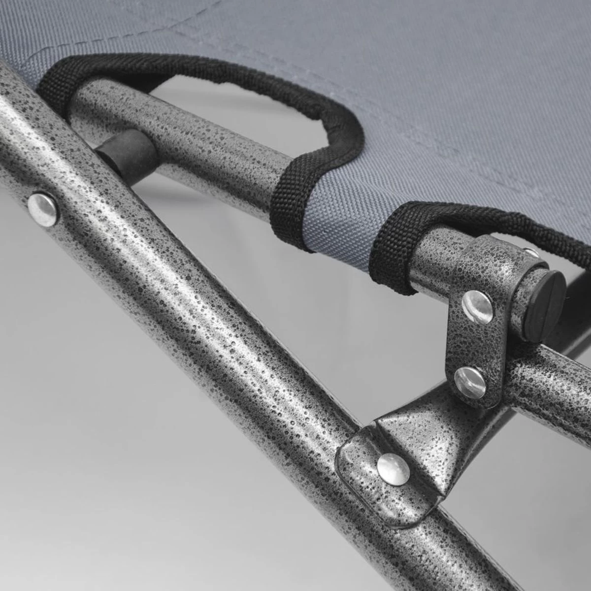 Ligstoel Opvouwbaar 155x60cm - Lichte Ligbed Relaxstoel Tuinstoel Campingstoel Strandstoel 11 Ligstoel Opvouwbaar 155x60cm - Lichte Ligbed Relaxstoel Tuinstoel Campingstoel Strandstoel - Afbeelding 9