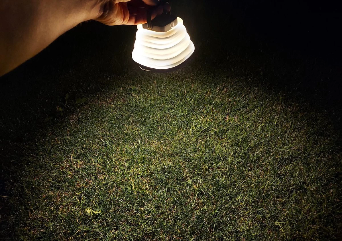 Solar Led Camping Lamp - Tent Verlichting Oplaadbaar - Solar Lantaarn Tafellamp Opvouwbare Campinglamp - King Mungo 11 Solar Led Camping Lamp - Tent Verlichting Oplaadbaar - Solar Lantaarn Tafellamp Opvouwbare Campinglamp - King Mungo - Afbeelding 9