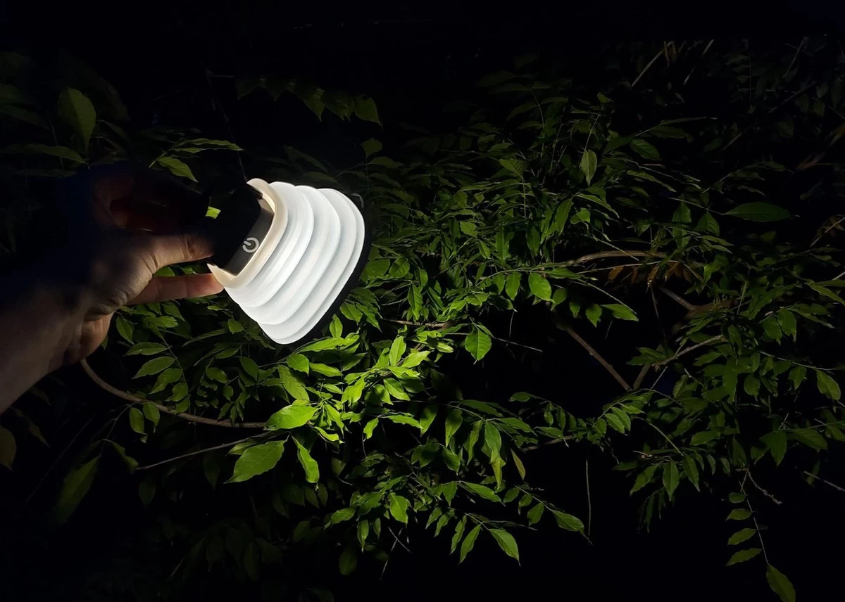 Solar Led Camping Lamp - Tent Verlichting Oplaadbaar - Solar Lantaarn Tafellamp Opvouwbare Campinglamp - King Mungo 12 Solar Led Camping Lamp - Tent Verlichting Oplaadbaar - Solar Lantaarn Tafellamp Opvouwbare Campinglamp - King Mungo - Afbeelding 10