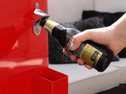 AXI Retro Cooler Rood - Koeler Met Wielen - 76L Inhoud - Koelbox Met Aftapkraan 33 AXI Retro Cooler Rood - Koeler Met Wielen - 76L Inhoud - Koelbox Met Aftapkraan -Buiten Kamperen 1200x900 7