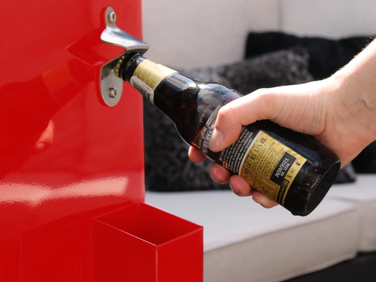 AXI Retro Cooler Rood - Koeler Met Wielen - 76L Inhoud - Koelbox Met Aftapkraan 14 AXI Retro Cooler Rood - Koeler Met Wielen - 76L Inhoud - Koelbox Met Aftapkraan - Afbeelding 12