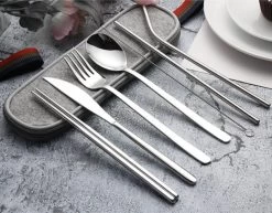 House Of Husk Reisbestek - Reis Bestekset - Chopsticks - Metalen Rietjes Met Borstel - Lepel - Vaatwasserbestendig - RVS - 7 Delig - Zilver -Buiten Kamperen 1200x940 5