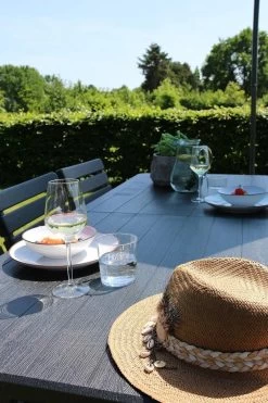 ERRO Vouwtafel - Houtlook - 180x74cm - Zwart -Buiten Kamperen 800x1200 3