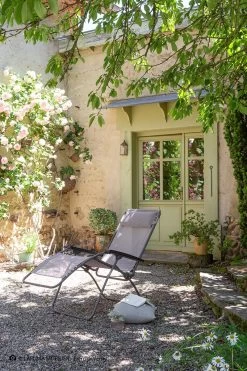 LAFUMA R Clip - Relaxstoel - Verstelbaar - Inklapbaar - Zero Gravity - Magnolia/Light Pink 30 LAFUMA R Clip - Relaxstoel - Verstelbaar - Inklapbaar - Zero Gravity - Magnolia/Light Pink -Buiten Kamperen 800x1200 7