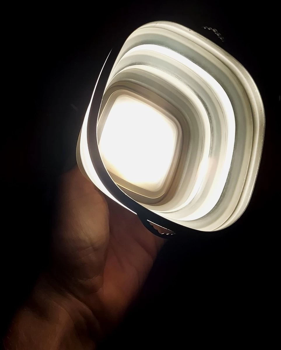 Solar Led Camping Lamp - Tent Verlichting Oplaadbaar - Solar Lantaarn Tafellamp Opvouwbare Campinglamp - King Mungo 8 Solar Led Camping Lamp - Tent Verlichting Oplaadbaar - Solar Lantaarn Tafellamp Opvouwbare Campinglamp - King Mungo - Afbeelding 6